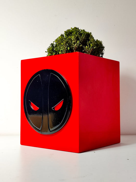 Deadpool Pot (Wooden)