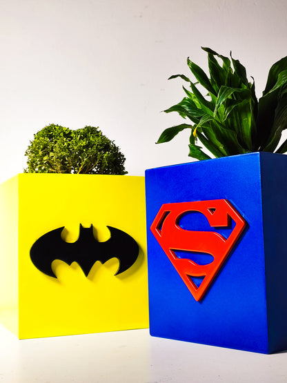 Superman Pot (Wooden)